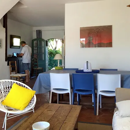 ;maison Pecheur 115s Hébergement de vacances *